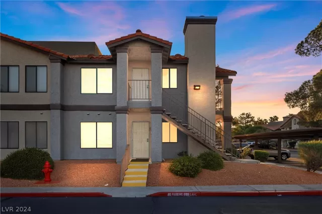 MLS: 2579487 Condo For Sale