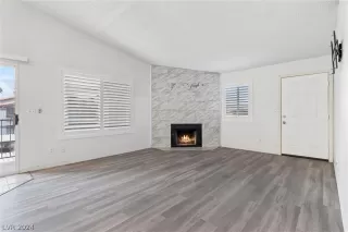 Photo #6: 2579487 Listing