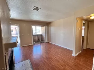 Photo #3: 2579514 Listing 