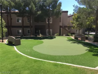 Photo #2: 2579551 Listing