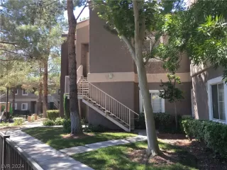 Photo #4: 2579551 Listing