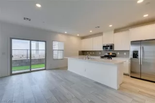 Photo #4: 2579552 Listing 