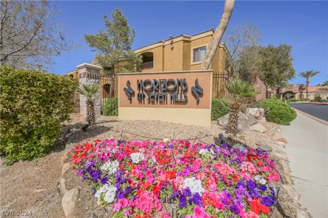 MLS: 2579554 Condo For Sale