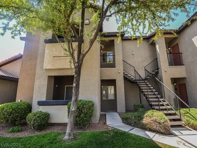 MLS: 2579565 Condo For Sale