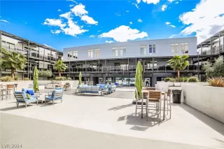 Photo #3: 2579613 Listing 