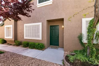 Photo #4: 2579686 Listing