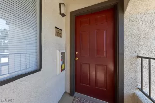 Photo #2: 2579702 Listing 