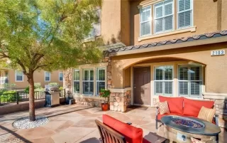 Photo #1: 2579733 Listing 