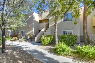 Photo #2: 2579737 Listing