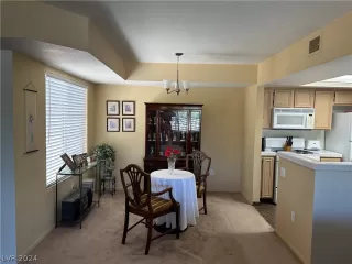 Photo #2: 2579777 Listing