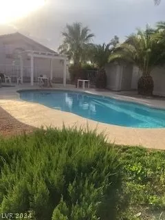 Photo #3: 2579789 Listing 