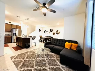 Photo #3: 2579810 Listing 