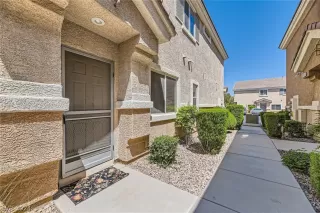 Photo #2: 2579812 Listing