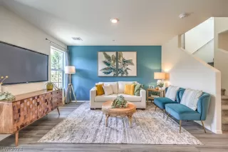 Photo #3: 2579847 Listing