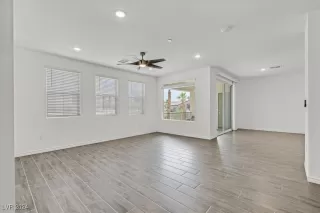 Photo #4: 2579862 Listing 