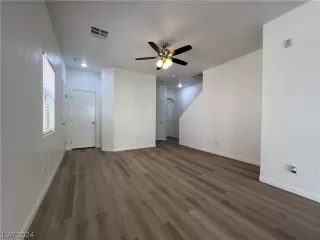 Photo #3: 2579868 Listing 