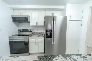 Photo #1: 2579871 Listing 