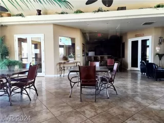 Photo #5: 2579899 Listing 