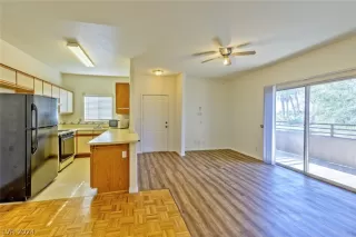 Photo #2: 2579943 Listing 