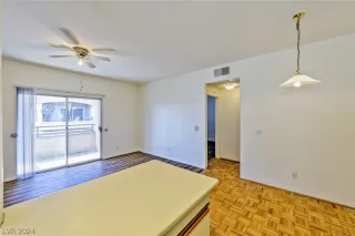 Photo #4: 2579943 Listing 