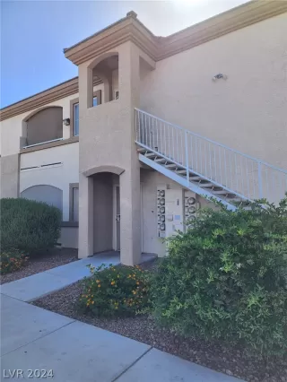 Photo #3: 2579947 Listing 