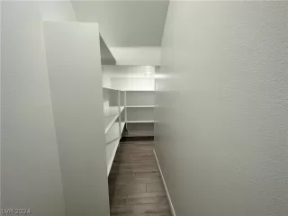 Photo #6: 2579949 Listing 