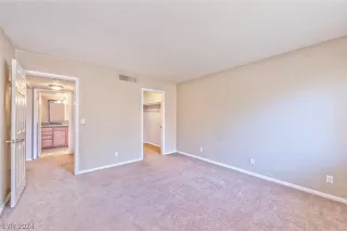 Photo #6: 2579952 Listing 