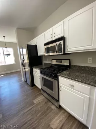 Photo #4: 2579966 Listing 