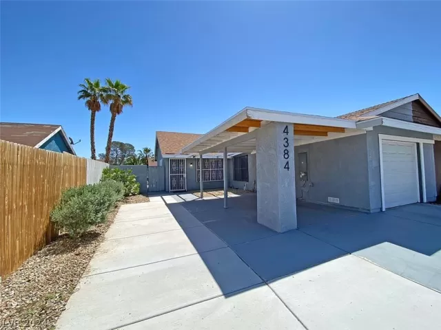 MLS: 2579980 Condo For Sale