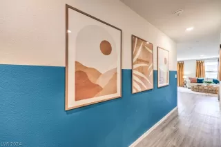 Photo #3: 2579993 Listing