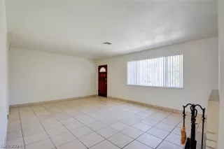 Photo #1: 2580047 Listing