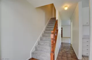 Photo #4: 2580047 Listing