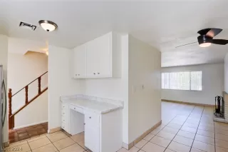 Photo #6: 2580047 Listing