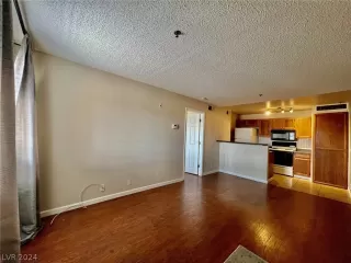 Photo #1: 2580051 Listing 