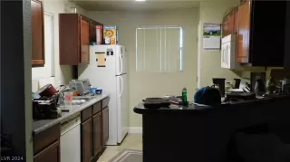 Photo #6: 2580060 Listing