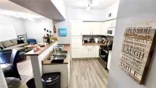 Photo #3: 2580091 Listing 