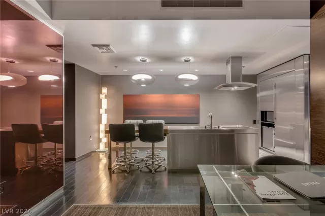 MLS: 2580115 Condo For Sale