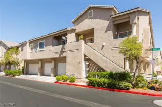 Photo #2: 2580146 Listing