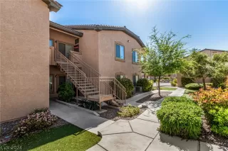 Photo #2: 2580155 Listing