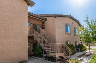 Photo #3: 2580155 Listing