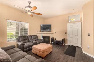 Photo #5: 2580155 Listing