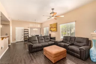 Photo #6: 2580155 Listing