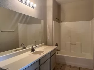 Photo #2: 2580156 Listing 