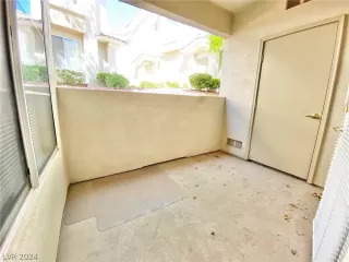 Photo #4: 2580217 Listing