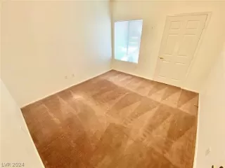 Photo #5: 2580217 Listing