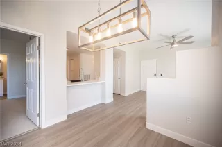 Photo #5: 2580225 Listing