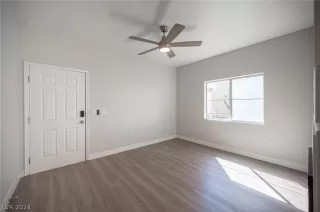 Photo #6: 2580225 Listing