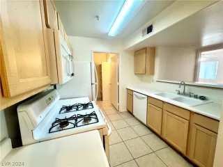 Photo #6: 2580230 Listing 