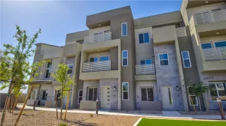 Photo #5: 2580252 Listing