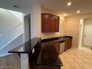 Photo #1: 2580295 Listing 